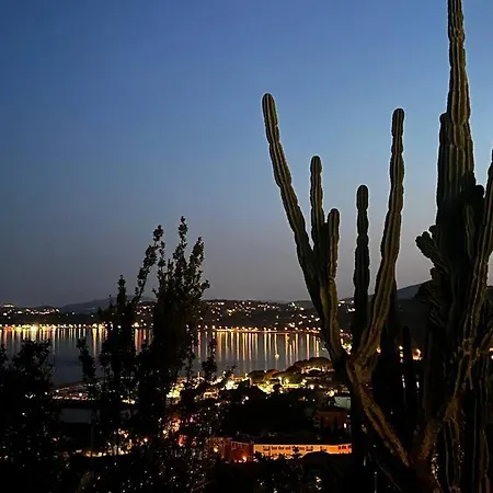 Magnificent Panoramic Sea View!