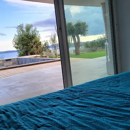 Magnificent Panoramic Sea View! فيلة