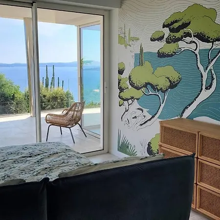 Magnificent Panoramic Sea View! *