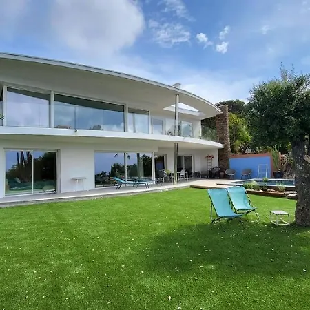 Magnificent Panoramic Sea View! *