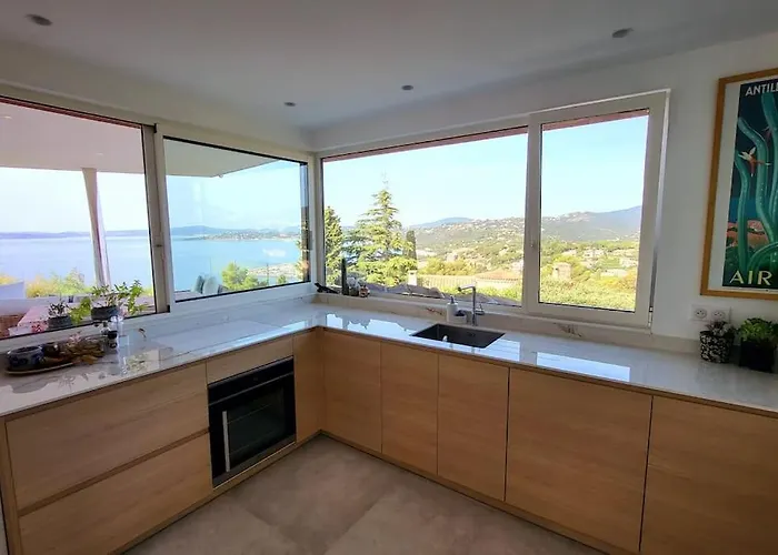 Magnificent Panoramic Sea View! * Saint-Peïre-sur-Mer