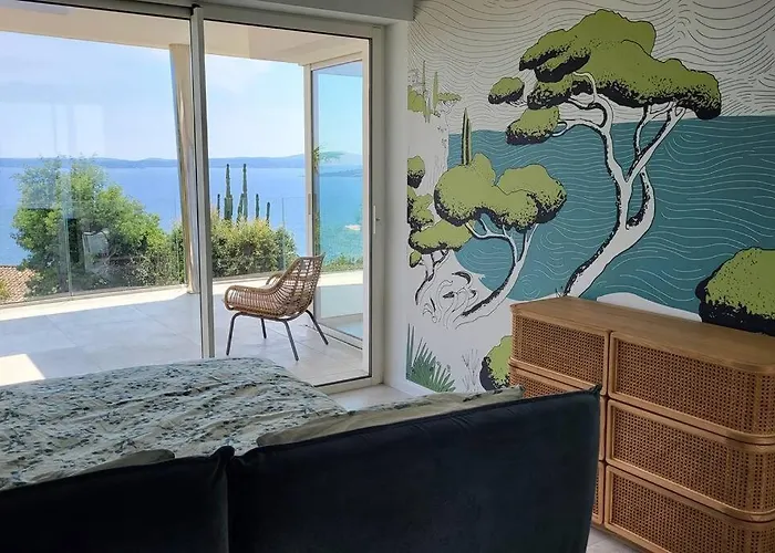 Magnificent Panoramic Sea View! *