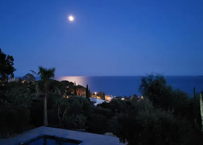 Magnificent Panoramic Sea View! * Saint-Peïre-sur-Mer